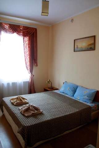 Отель Mini Hotel Pale Черноморск Стандартный двухместный номер с 1 кроватью или 2 отдельными кроватями-6